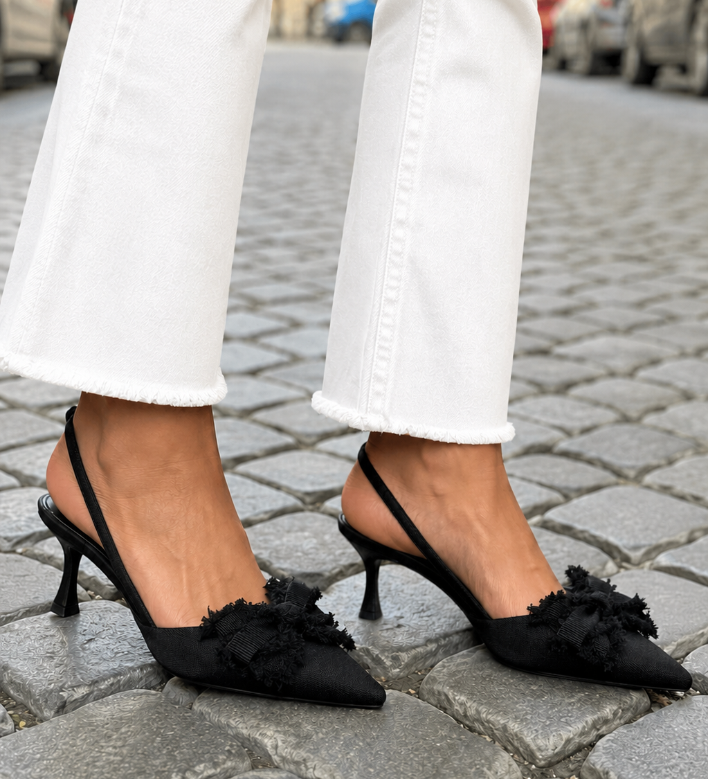 Clarissa | Pantofi cu toc cu detalii florale